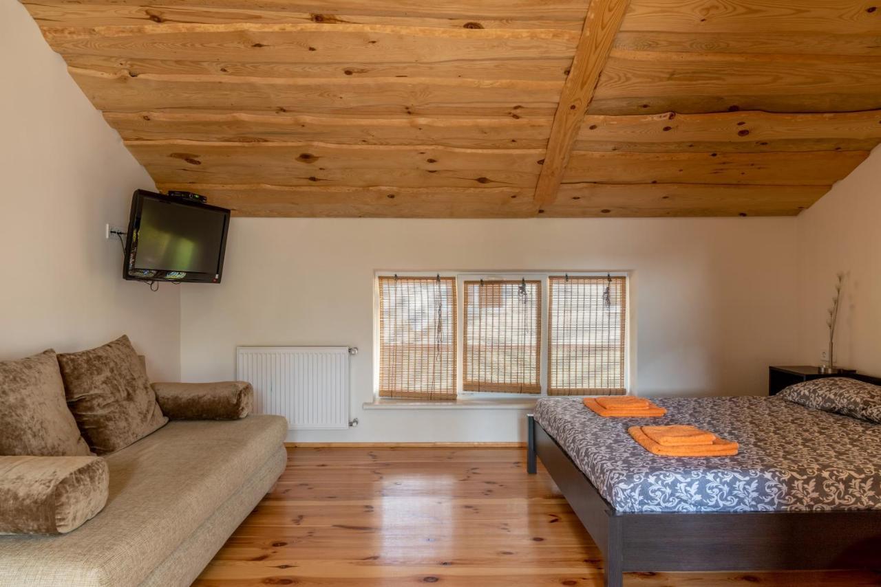 Ferienwohnung Sonyachni bungalo Melʼniki Exterior foto
