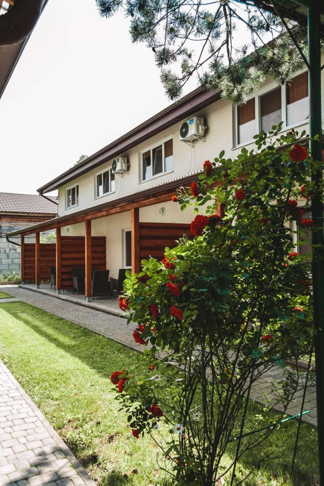 Ferienwohnung Sonyachni bungalo Melʼniki Exterior foto