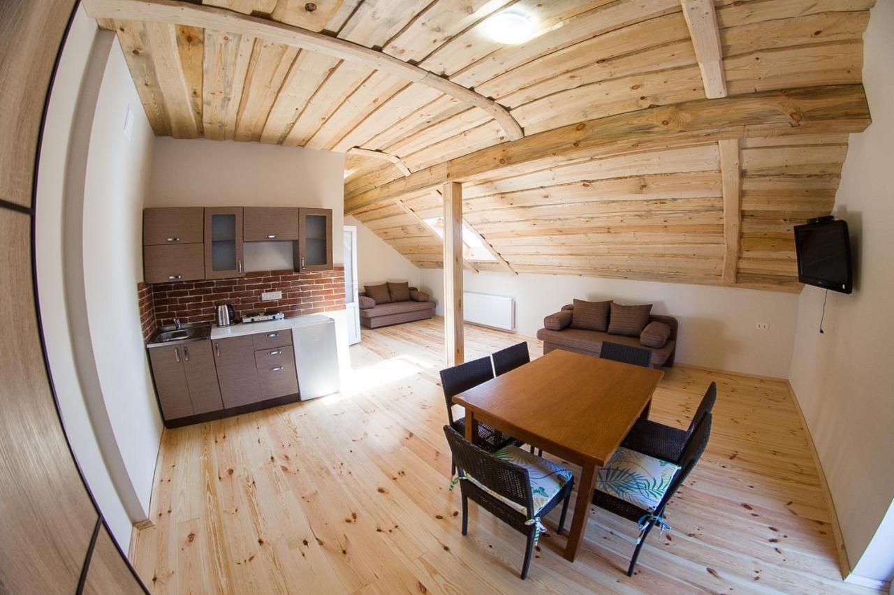 Ferienwohnung Sonyachni bungalo Melʼniki Exterior foto
